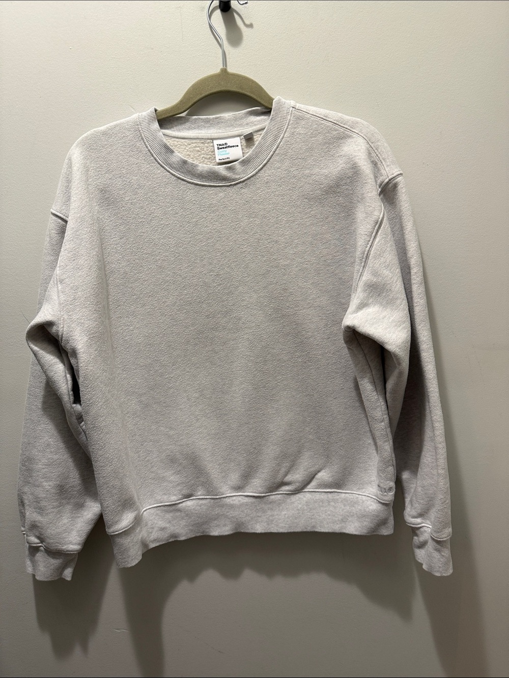 Aritzia TNA Sweatfleece perfect fit crew neck size medium